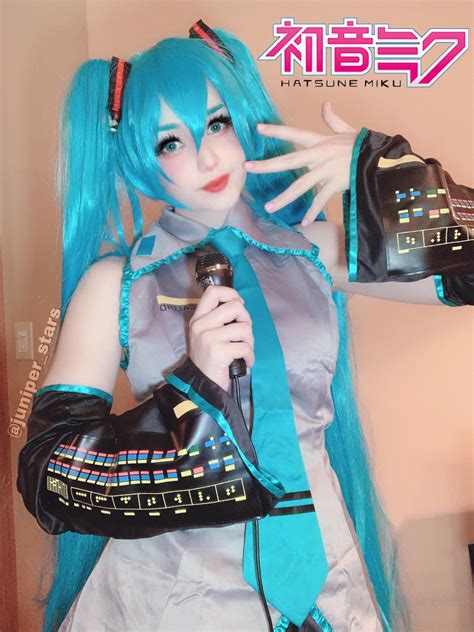 hatsune miku cosplay by me vocaloid