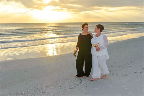 Florida Same Sex Beach Wedding Lgbtqia Marriage Ceremony