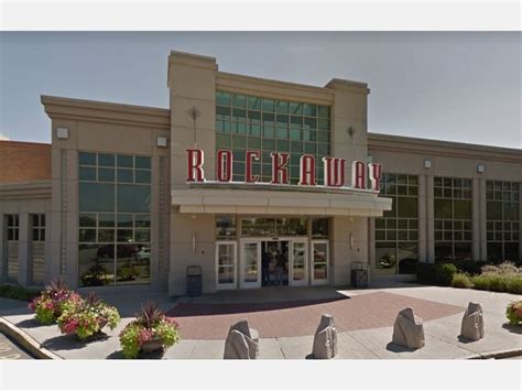 rockaway townsquare mall    radically  reopening