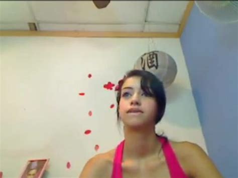 webcam teen teasing us on recorded cams