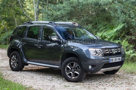 dacia duster  pictures    cars datacom