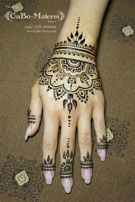 Pin By Reisha Mathura On Fashion Henna Tattoo Designs Hand Henna
