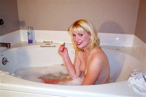 sitting in bath november 2002 voyeur web hall of fame