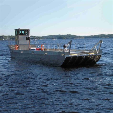 custom built barges  stanley boats steel  aluminum barge builders