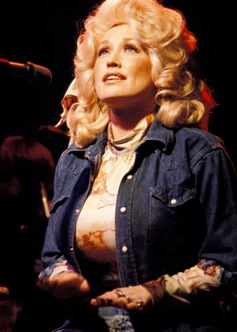 dolly parton plastic surgery all the operations jolene singer has had