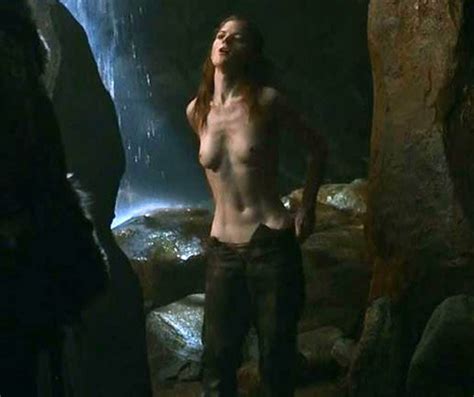 rose leslie nue dans game of thrones