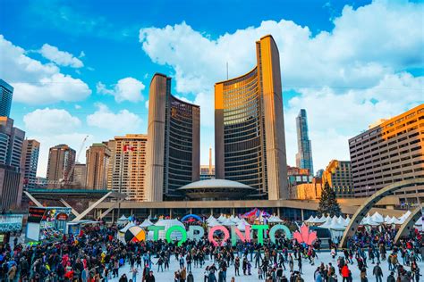 toronto  visit attractions tourist guide  maps  tips
