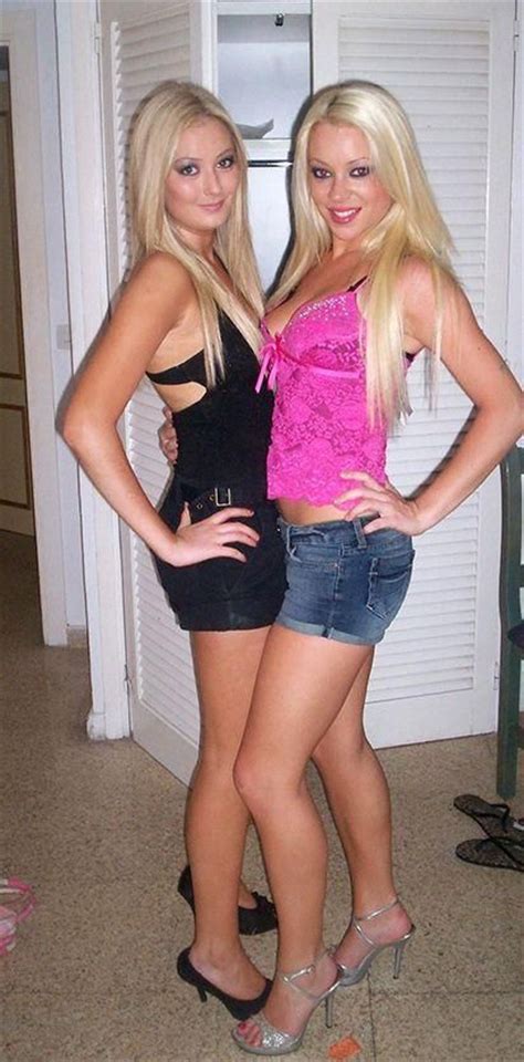 Barbie Doll Blonde Twin Sisters Picture Ebaum S World