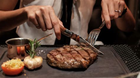 What Really Happens To Your Body When You Eat Red Meat Every Day