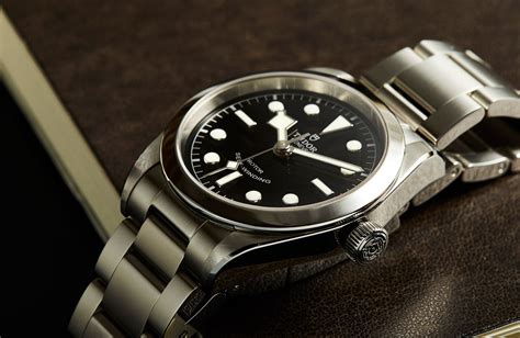 tudor heritage black bay   depth review good    small packages