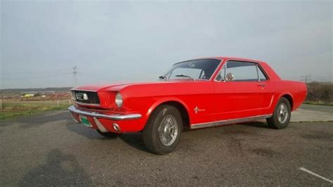 en ce moment aux encheres catawiki ford mustang  cyl  ford mustang ford mustangs