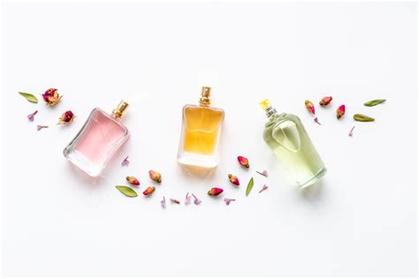 ktora perfumeria sprzedaje najlepsze francuskie perfumy lane moda