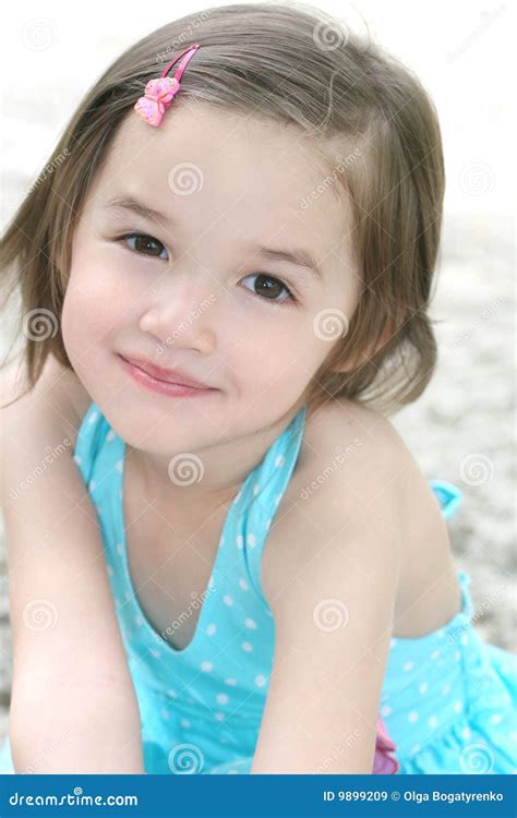 cute toddler girl royalty  stock images image