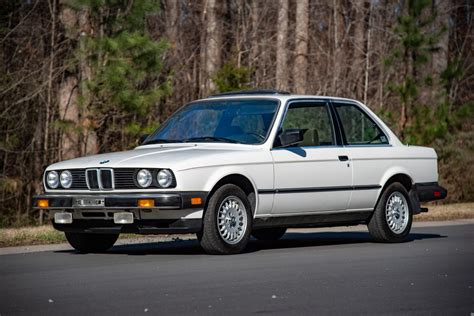 reserve  mile  bmw   speed  sale  bat auctions sold    march