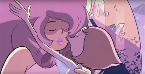 Cartoon Network Defends Decision To Censor Same Sex Romance In Steven