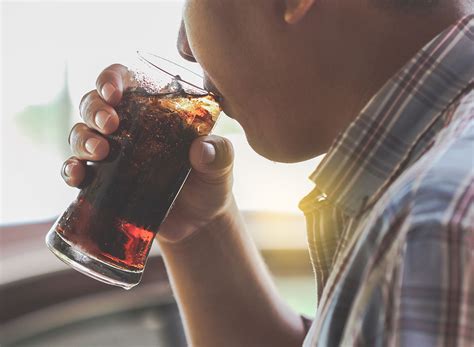 worst drinking habits   waistline  experts eat