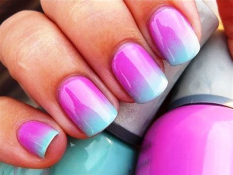ombre pink  light blue nail art