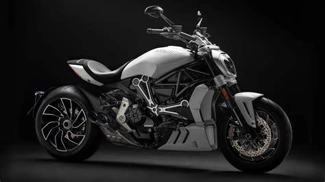 ducati xdiavel  guide total motorcycle