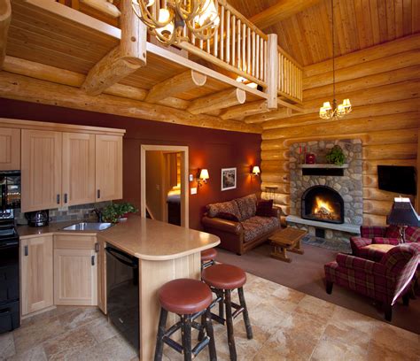 luxurious log cabin   woods north american log crafters