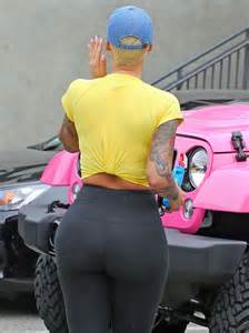 amber rose out in yoga pants lawd av mercy