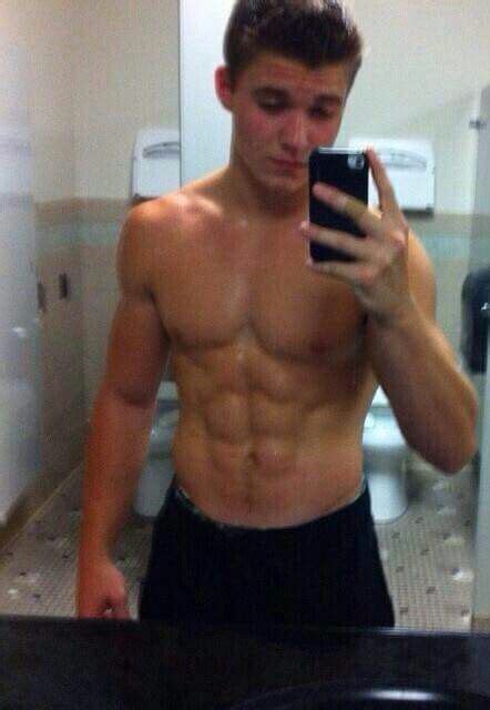 Hot Guy Selfies Gym Body Polka Dot Shirt Shirtless Men Twinks