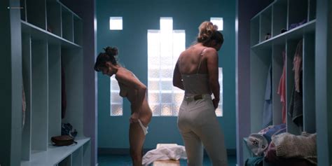 alison brie nude topless and sex glow 2017 s1e1 hd 720 1080p