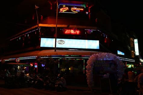 the corner 136 bar phnom penh 2020 all you need to know before you