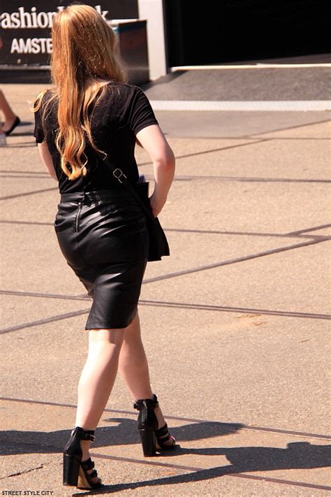 street style black leather skirt