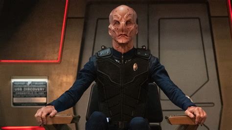 interview doug jones on the human side of saru and keeping the captain