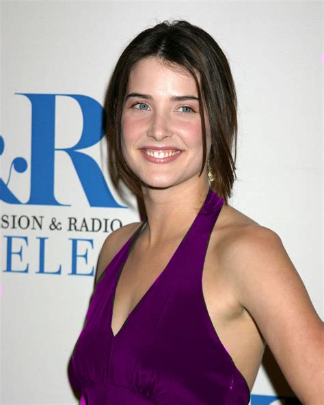 Hot Canadian Actress Cobie Smulders Celebrity Hot Wallpapers And Photos