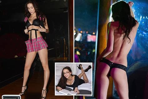 porn star belle knox 22 who paid her way through uni by starring in x rated films is set to