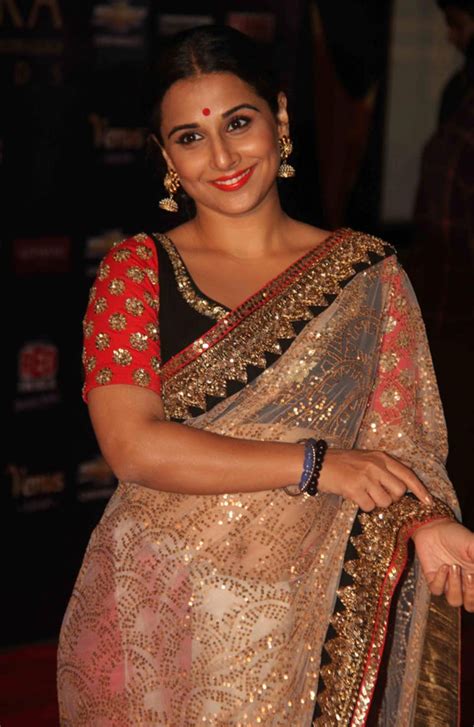 Actress Pics Bollywood Actress Vidya Balan Saree Stills
