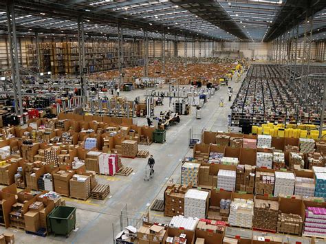 amazon warehouse   uk  deliberately set  fire business insider