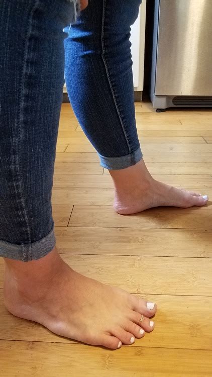 Pretty Feet Great Ass And Camel Toe Bent Over Feet Hot Sex Picture