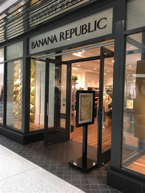 banana republic   st ave  vancouver bc