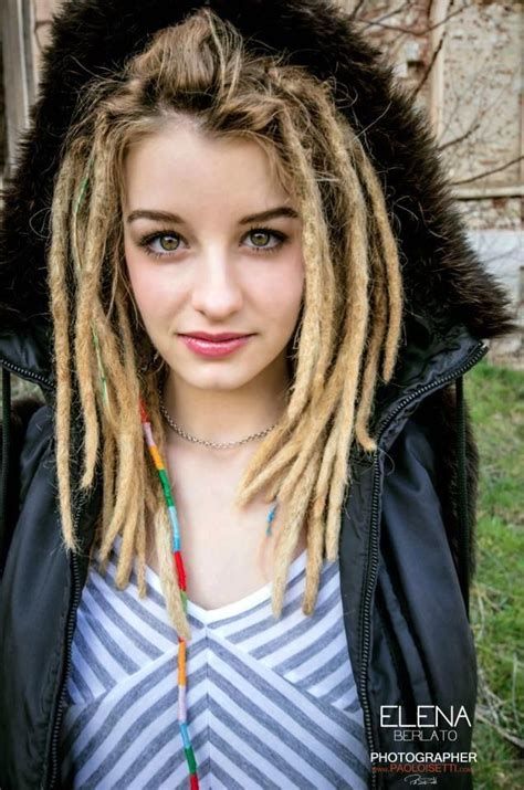 Pin By Dustin Day On Hairstyle Dreads Girl Dreadlocks Girl Short Dreads
