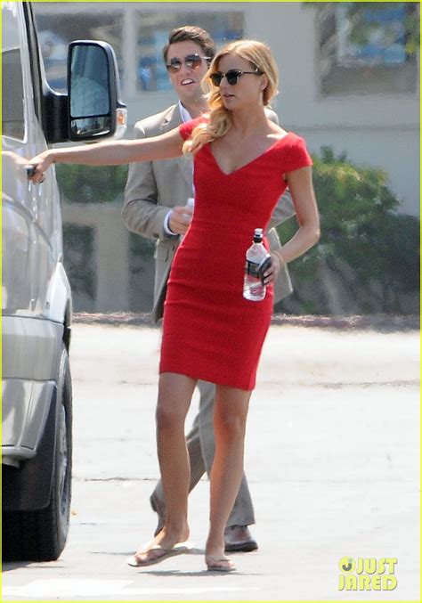 Emily Vancamp And Josh Bowman Formal For Revenge Photo 2695150