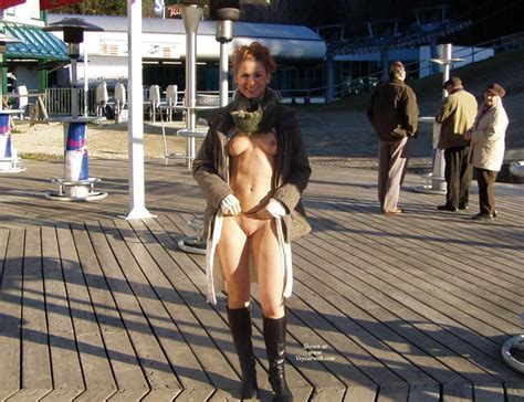 Flashing Tits And Pussy In Public December 2008