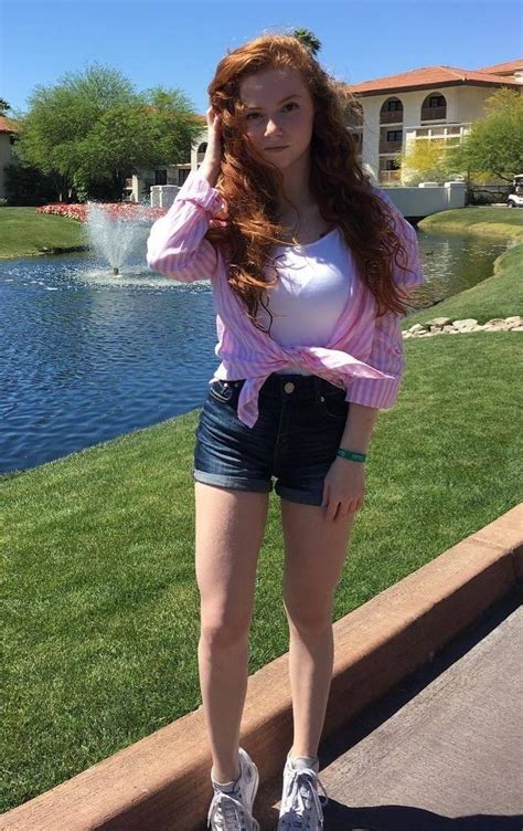 Francesca Capaldi Redhead Girl Beautiful Redhead Red Haired Beauty