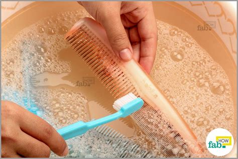 clean  dirty hair comb fab