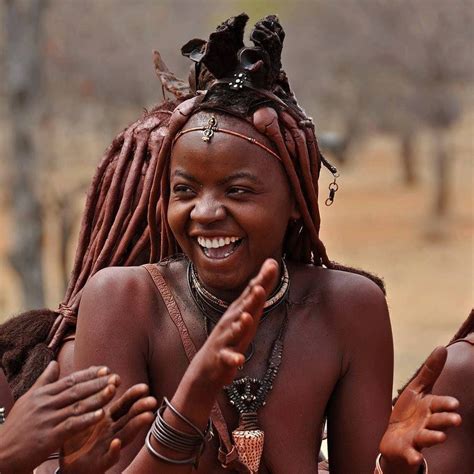 Pin By Hannes Olivier On Portraits Himba Girl Africa People African