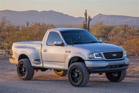 supercharged lifted ford  single cab stepside   lightning offroadiumcom