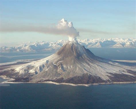 les volcans les plus dangereux du monde volcan volcan