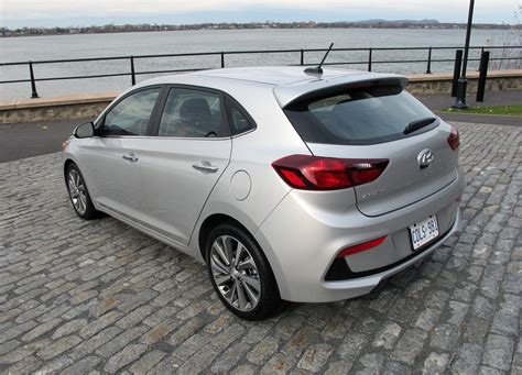 hyundai accent hatchback  canada rhyundai