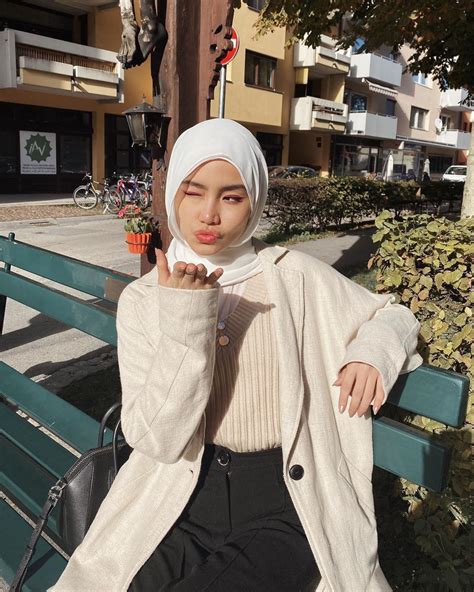 Ide Terpopuler Korean Dress Hijabi