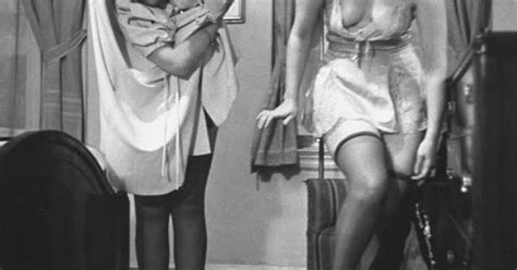 This 1930s Wives Guide To Undressing Will Make You Happy To Live In