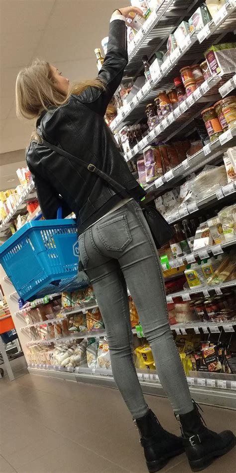 Babe Shopping In Skinny Jeans … Tumblr Pics