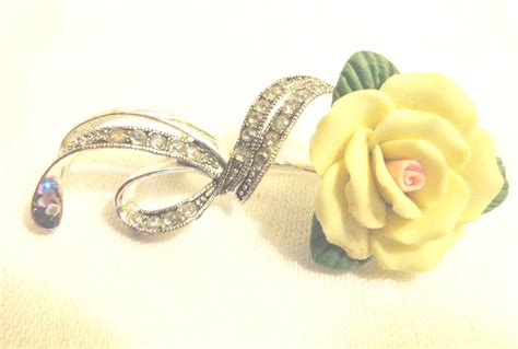 avon yellow rose brooch bisque china marcasite silver tone vintage ll3496