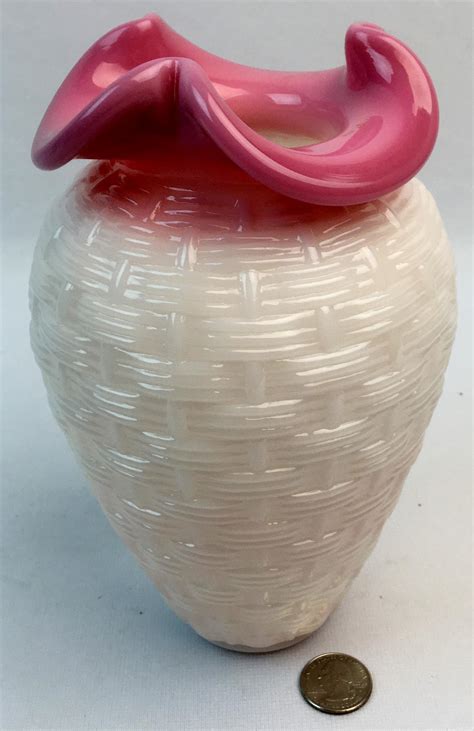 Lot Fenton Glass Pink Opalescent Basketweave Vase Limited Edition 473