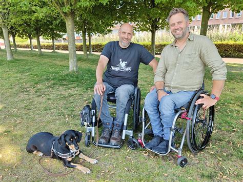 frank en thomas scoren op sociale media met hun rolstoel filmpjes worden miljoenen keren